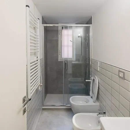 5 Minuti Spiagge - Centro Citta Lägenhet Genua